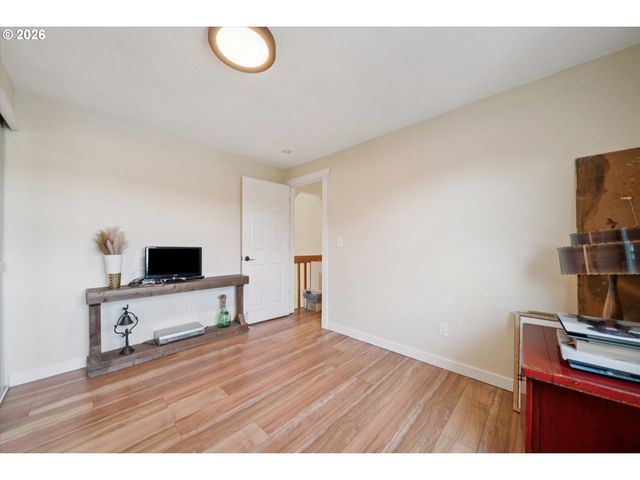 5516 Nw 180TH Pl, Portland, OR 97229