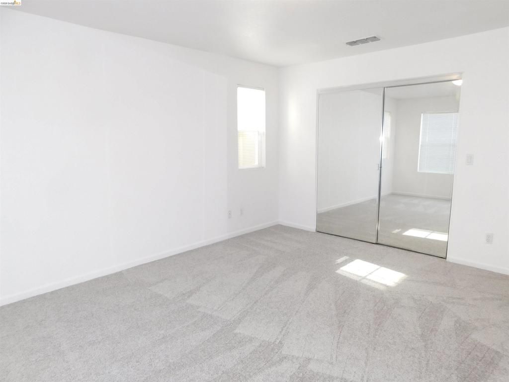 Image 10 of property listing at 639 Heritage Cir, San Lorenzo, CA 94580