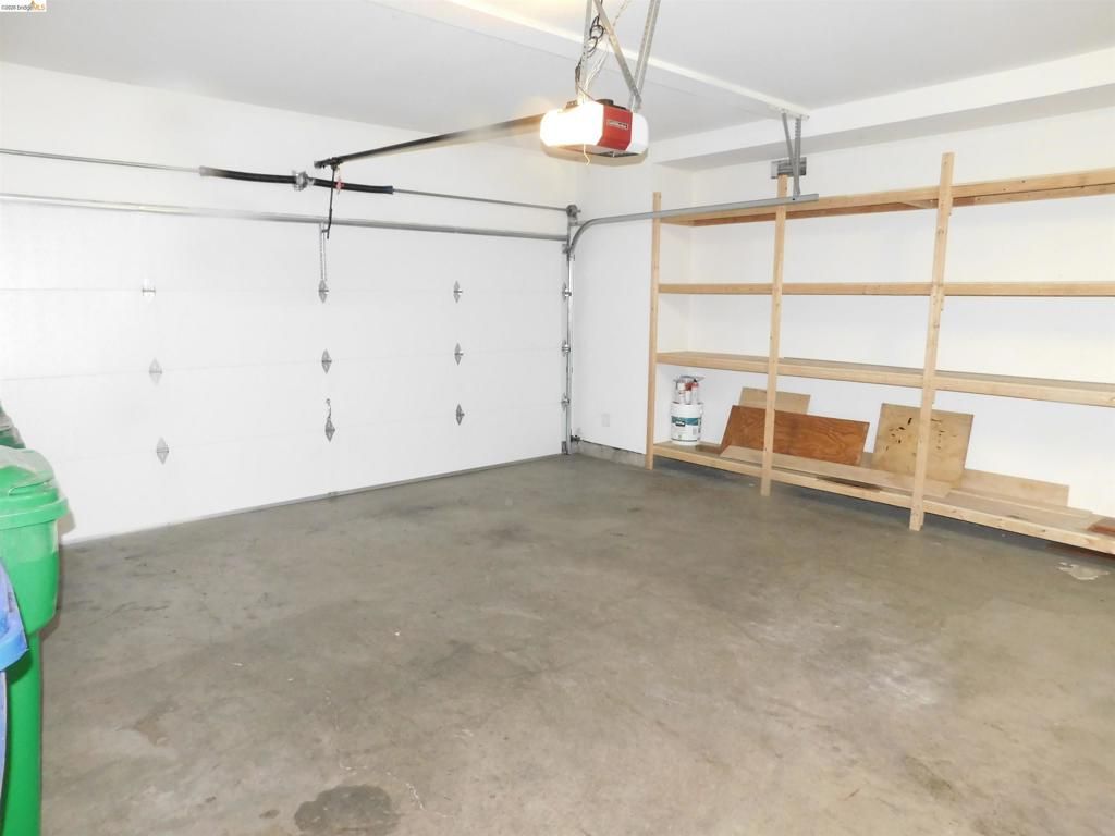 Image 17 of property listing at 639 Heritage Cir, San Lorenzo, CA 94580