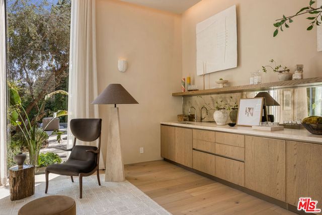2267 Betty Lane, Beverly Hills, CA 90210