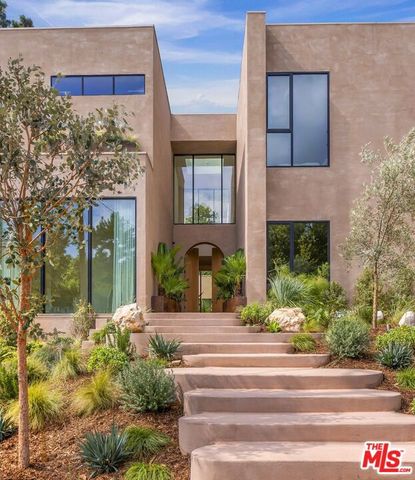 2267 Betty Lane, Beverly Hills, CA 90210