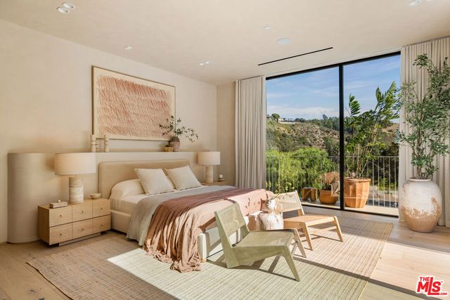 2267 Betty Lane, Beverly Hills, CA 90210