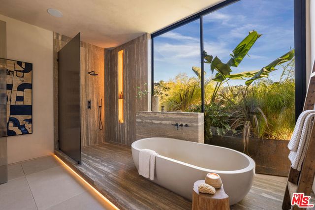 2267 Betty Lane, Beverly Hills, CA 90210