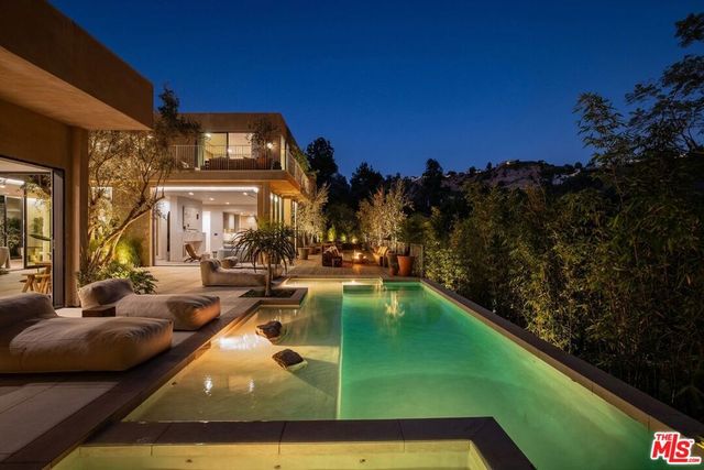 2267 Betty Lane, Beverly Hills, CA 90210