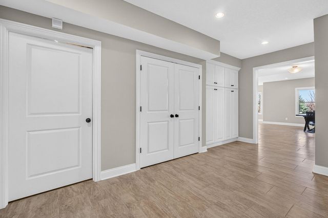 1007 S 8th Street, Eldridge, IA 52748