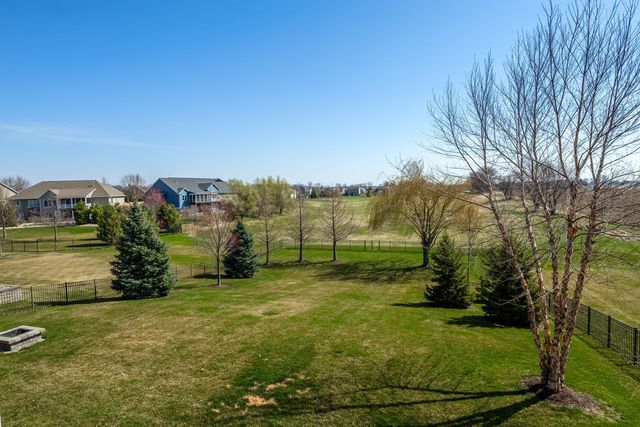 1007 S 8th Street, Eldridge, IA 52748