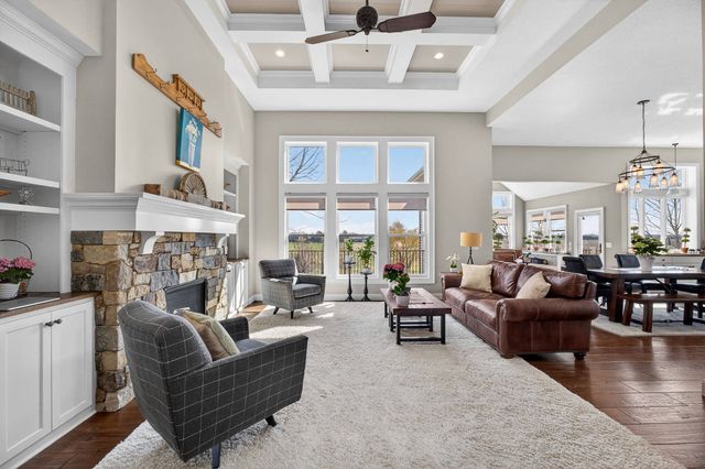 1007 S 8th Street, Eldridge, IA 52748