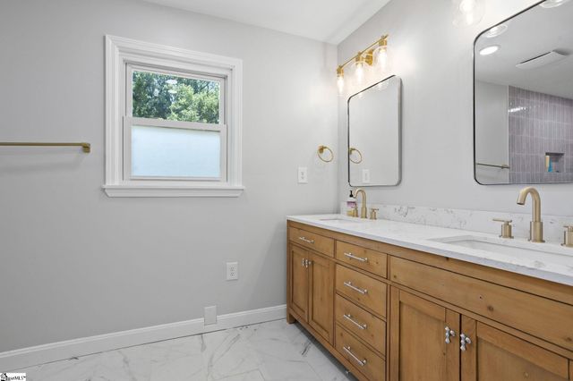 28 Buena Vista Avenue, Greenville, SC 29607