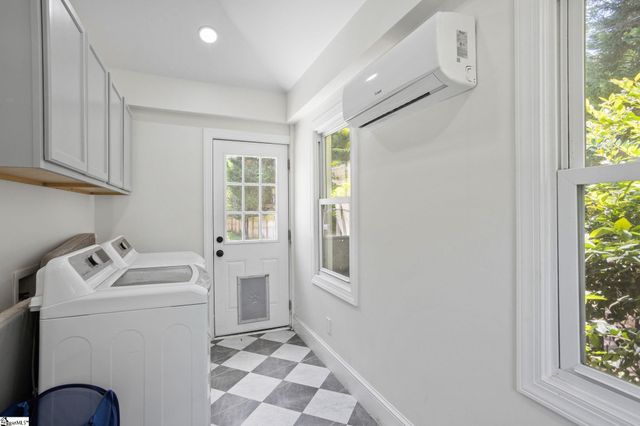 28 Buena Vista Avenue, Greenville, SC 29607