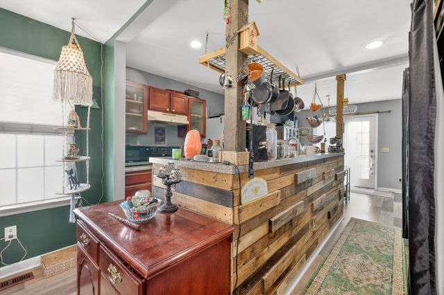 2820 Hydes Ferry Rd, Nashville, TN 37218