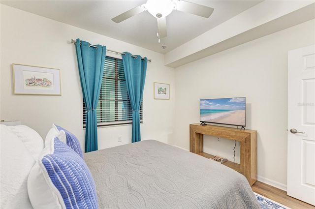 17520 GAWTHROP DRIVE 304, Bradenton, FL 34211