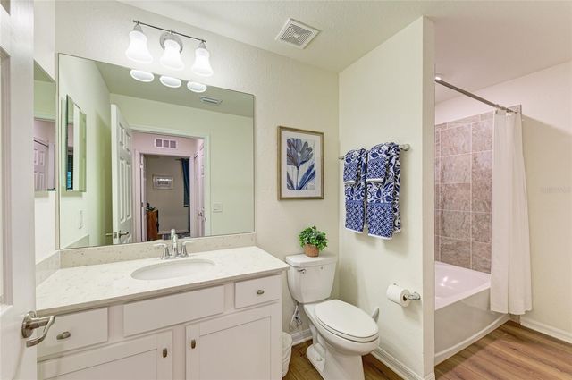 17520 GAWTHROP DRIVE 304, Bradenton, FL 34211