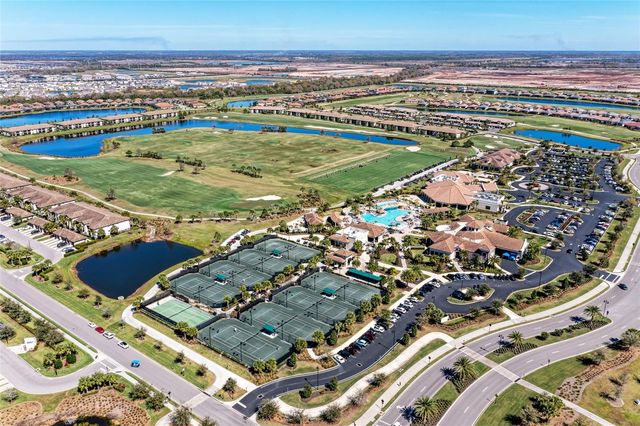 17520 GAWTHROP DRIVE 304, Bradenton, FL 34211