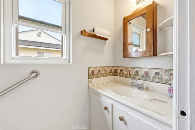1235 E Eastwood, Anaheim, CA 92805
