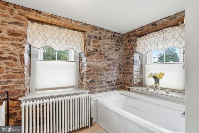 572 HALTEMAN RD, Souderton, PA 18964