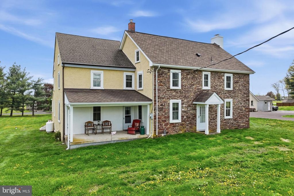 572 HALTEMAN RD, Souderton, PA 18964