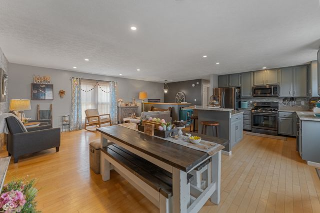 17975 E County Road 365 N, Hope, IN 47246