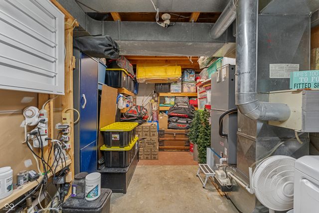 17975 E County Road 365 N, Hope, IN 47246