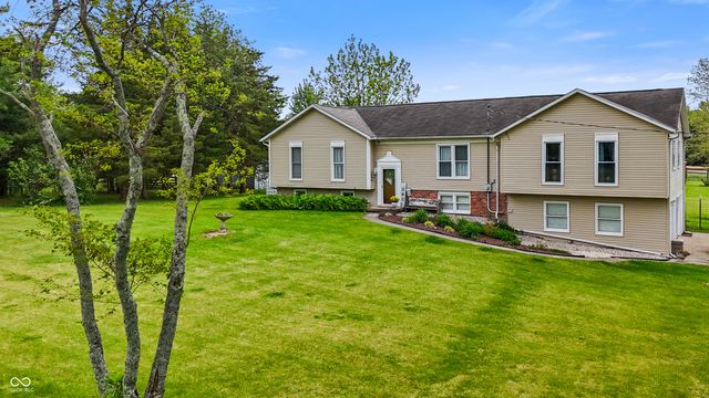 17975 E County Road 365 N, Hope, IN 47246