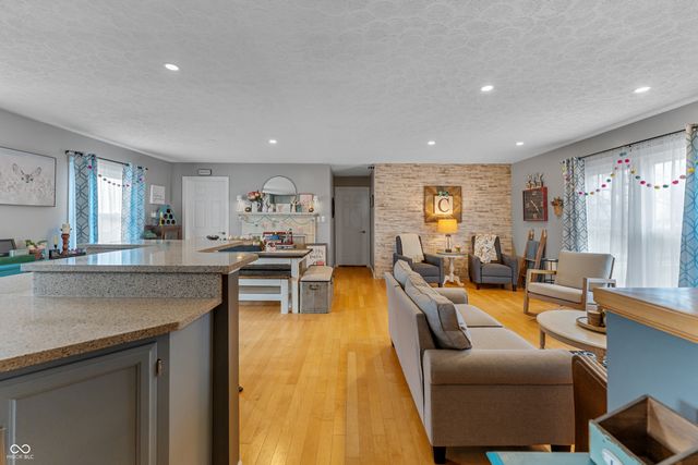 17975 E County Road 365 N, Hope, IN 47246