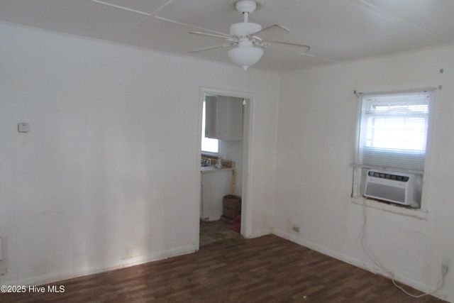 714 Bunting Street, Clinton, NC 28328