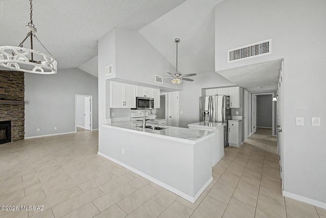 3262 W Avenida Manana, Tucson, AZ 85746