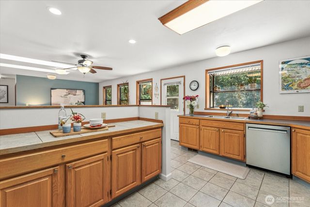 19407 228th Avenue SE, Maple Valley, WA 98038