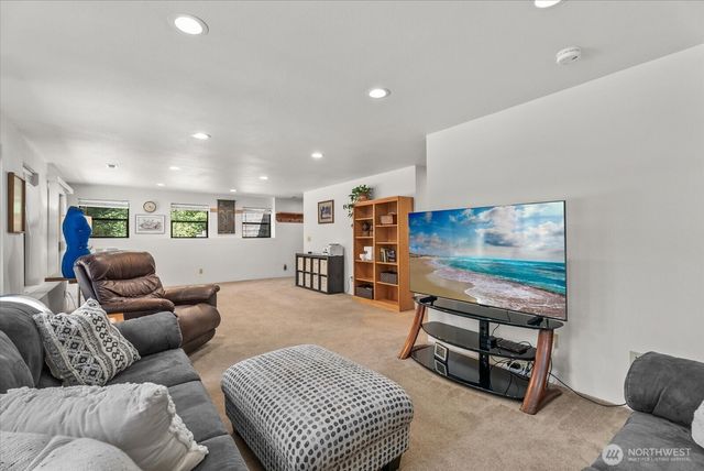 19407 228th Avenue SE, Maple Valley, WA 98038