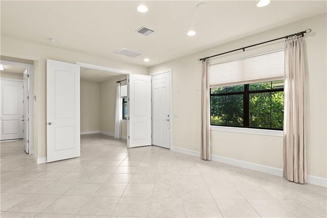 4347 Beauty Leaf Circle, Vero Beach, FL 32967