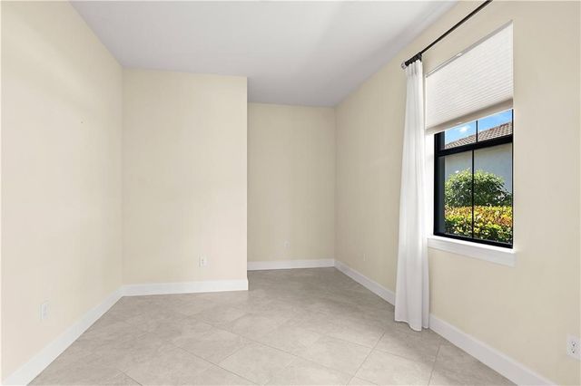 4347 Beauty Leaf Circle, Vero Beach, FL 32967