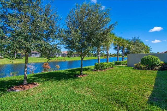 4347 Beauty Leaf Circle, Vero Beach, FL 32967