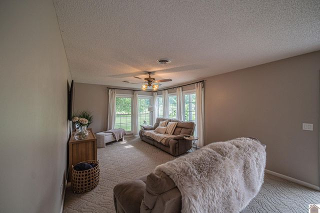 831 County Road 1006, Bardwell, KY 42023