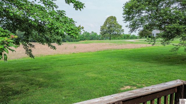 831 County Road 1006, Bardwell, KY 42023