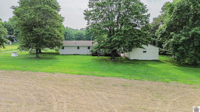 831 County Road 1006, Bardwell, KY 42023