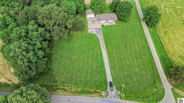 831 County Road 1006, Bardwell, KY 42023