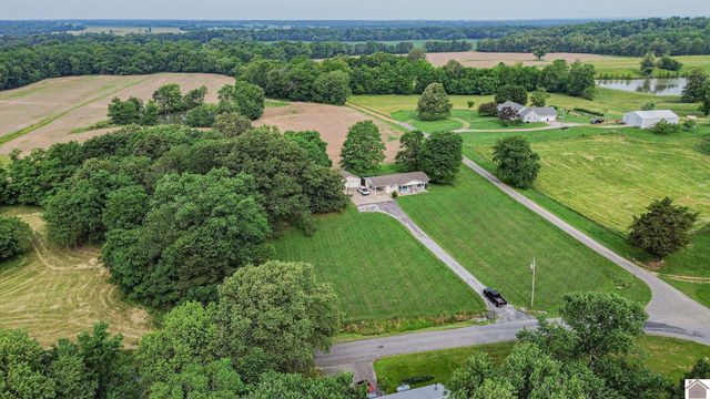 831 County Road 1006, Bardwell, KY 42023