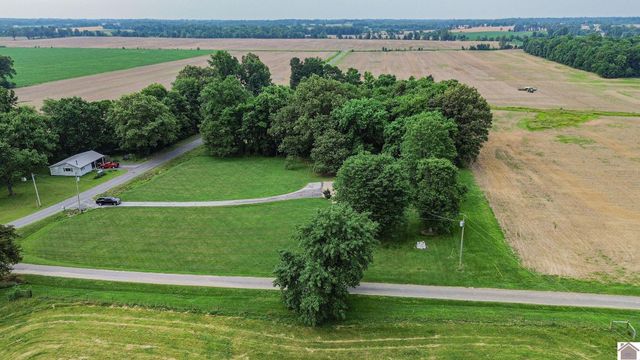 831 County Road 1006, Bardwell, KY 42023