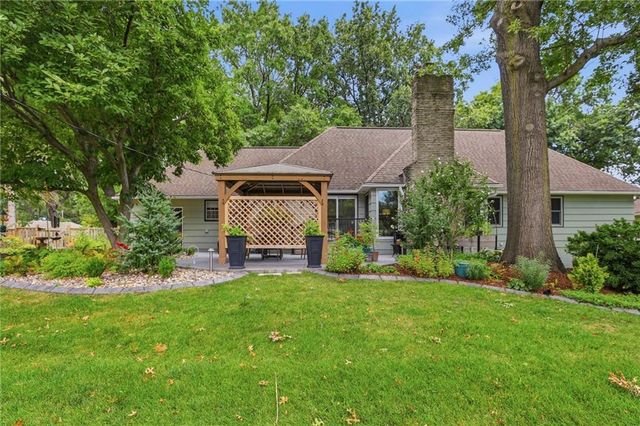 9970 Marty Street, Overland Park, KS 66212