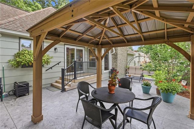 9970 Marty Street, Overland Park, KS 66212