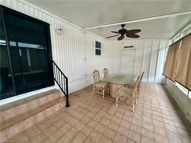 130 Grassy Key LN 37, Naples, FL 34114