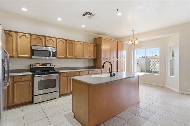 2018 Gene Autry Drive, Kingman, AZ 86409