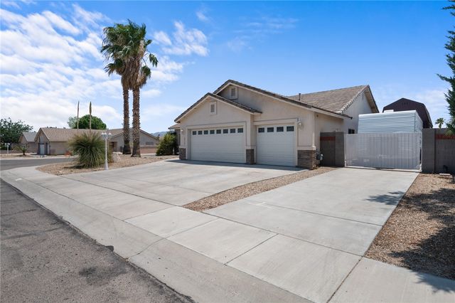 2018 Gene Autry Drive, Kingman, AZ 86409