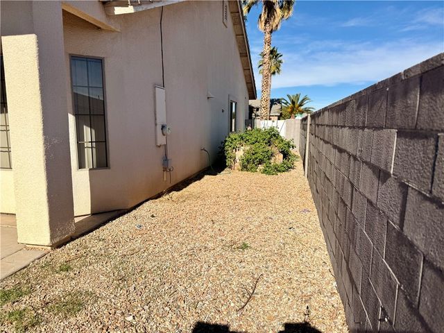 2018 Gene Autry Drive, Kingman, AZ 86409