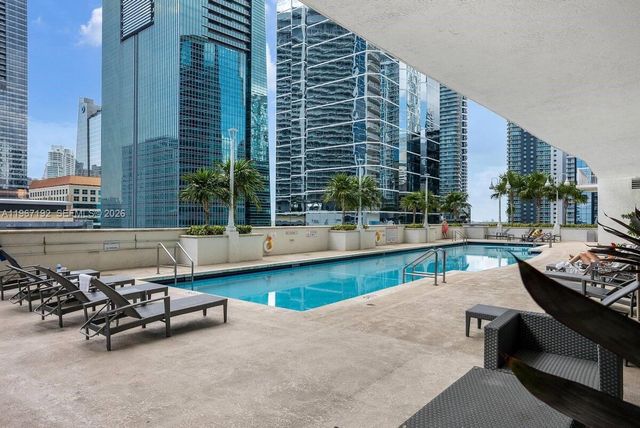 1200 Brickell Bay Dr 3923, Miami, FL 33131