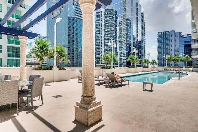 1200 Brickell Bay Dr 3923, Miami, FL 33131
