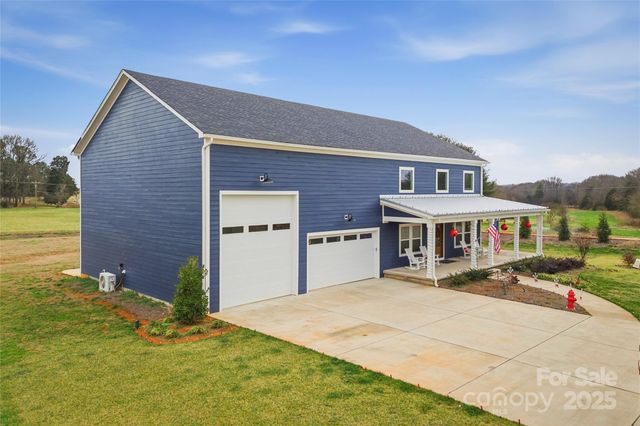 2062 Vineyard Estates Lane, Lincolnton, NC 28690