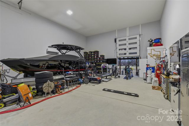 2062 Vineyard Estates Lane, Lincolnton, NC 28690