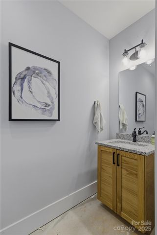 2062 Vineyard Estates Lane, Lincolnton, NC 28690