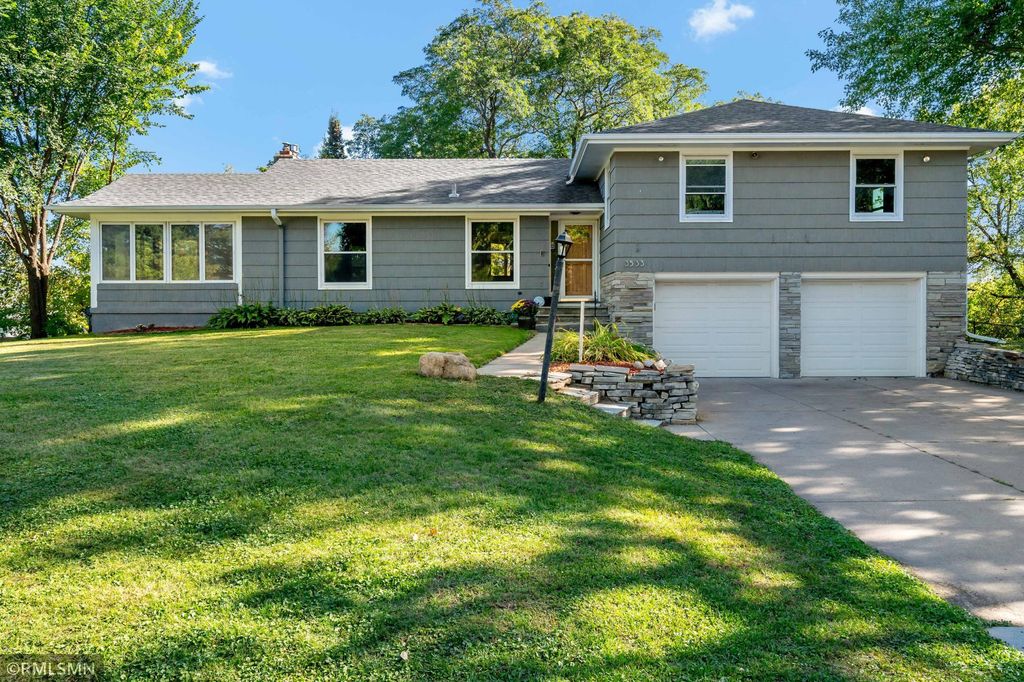 3533 W 103rd Street, Bloomington, MN 55431 — exterior