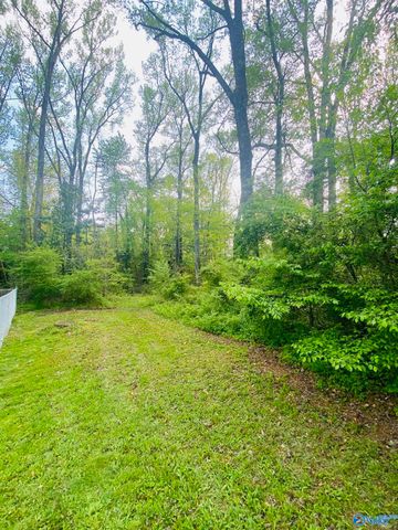 .89 Fairview Road, Gadsden, AL 35904